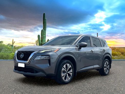 Used 2022 Nissan Rogue SV FWD image 2