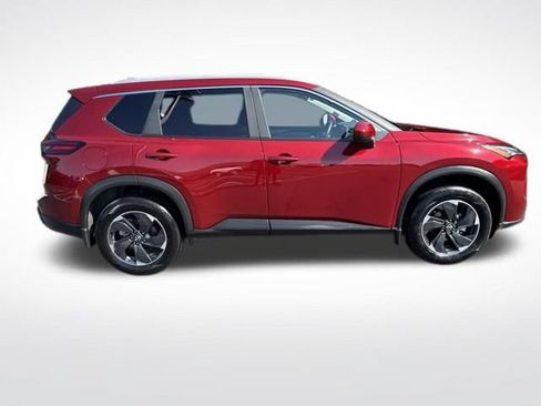 Used 2026 Nissan Rogue SV w/ SV Premium Package AWD/4WD image 8