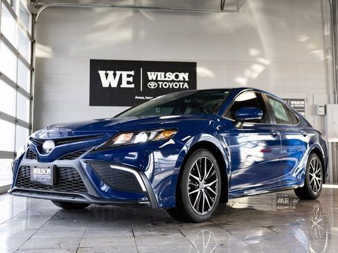 Certified 2023 Toyota Camry SE image 2