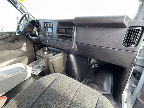 Used 2024 GMC Savana 2500 w/ Driver Convenience Package image 20