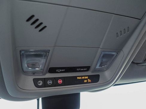 Certified 2024 Chevrolet Equinox LT FWD image 32