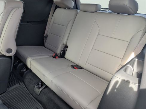 New 2026 GMC Acadia Elevation w/ Elevation Premium Package FWD image 30