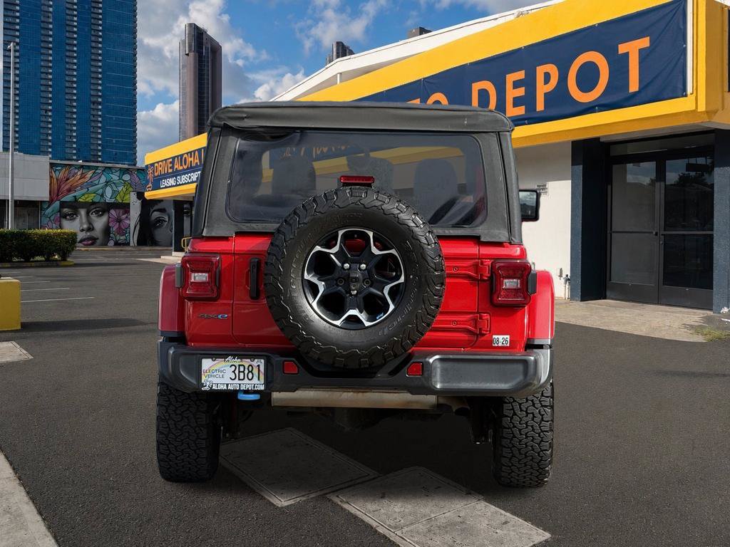 Used 2022 Jeep Wrangler Unlimited Rubicon 4xe AWD/4WD image 4