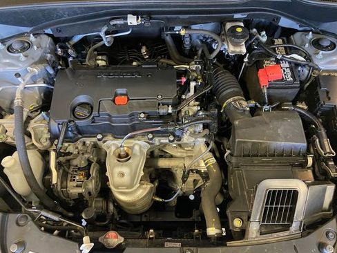 Used 2024 Honda HR-V Sport image 24