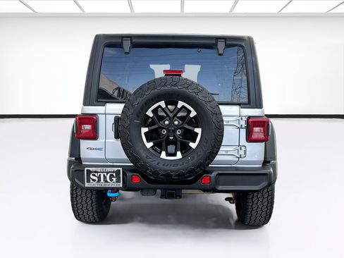 Used 2024 Jeep Wrangler Unlimited Rubicon 4xe AWD/4WD image 5