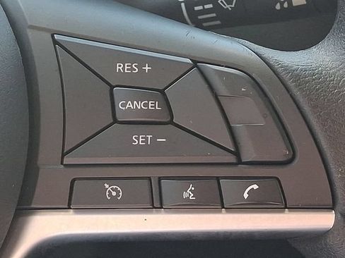 Used 2025 Nissan Altima 2.5 SV AWD/4WD image 22