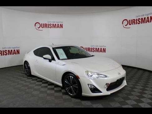 Used 2013 Scion FR-S RWD image 11