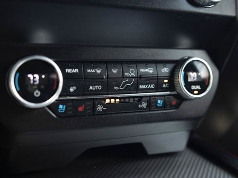 Used 2021 Ford Expedition Max Limited AWD/4WD image 10