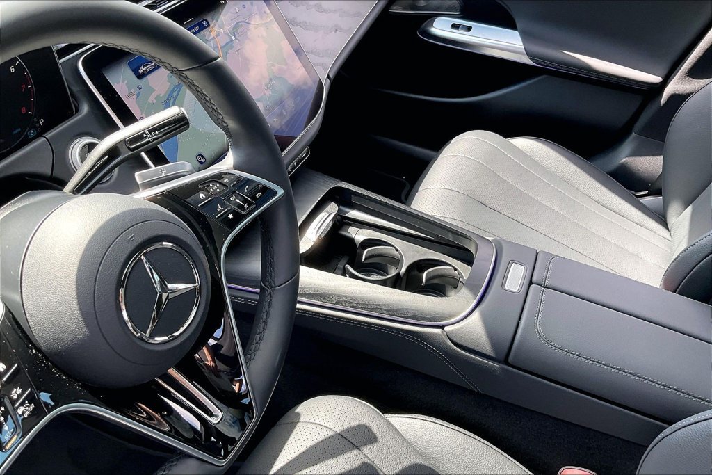 Used 2026 Mercedes-Benz E 350 4MATIC Sedan image 12