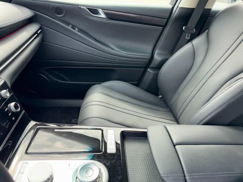 Certified 2025 Genesis G80 2.5T image 13