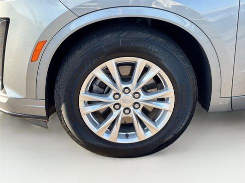 Used 2023 Cadillac XT6 Luxury FWD image 33