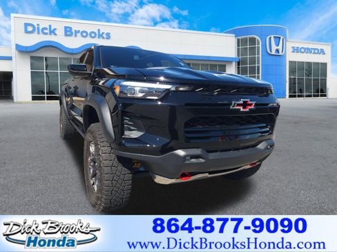 Used 2024 Chevrolet Colorado ZR2 w/ ZR2 Convenience Package III AWD/4WD image 1