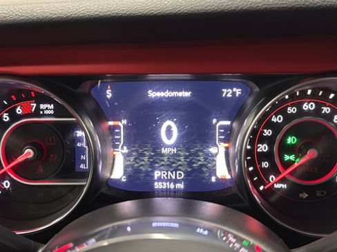 Used 2021 Jeep Wrangler Unlimited Rubicon AWD/4WD image 15