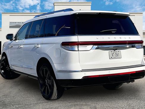 Used 2024 Lincoln Navigator Reserve w/ Equipment Group 201A image 12