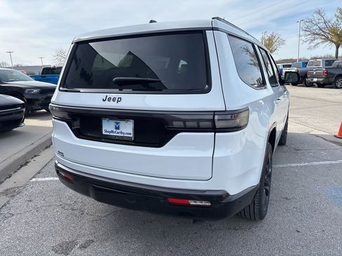 New 2026 Jeep Grand Wagoneer Summit AWD/4WD image 29