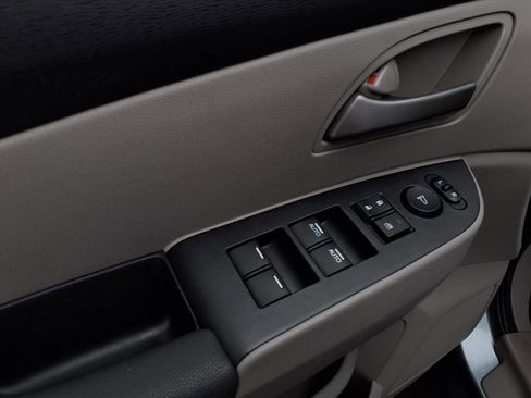 Used 2013 Honda Odyssey EX-L image 16