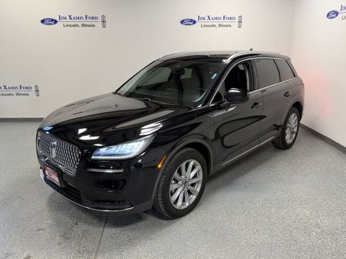 Used 2021 Lincoln Corsair AWD w/ Premium Package image 3