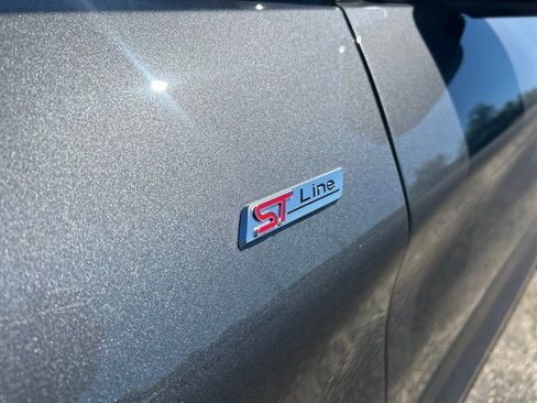 Used 2025 Ford Explorer ST-Line w/ ST-Line Street Pack AWD/4WD image 43