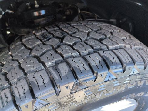 Used 2020 RAM 1500 Big Horn AWD/4WD image 28
