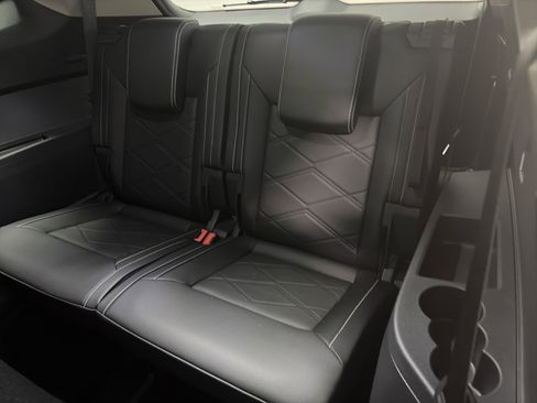 Certified 2025 Volkswagen Atlas SE AWD/4WD image 25