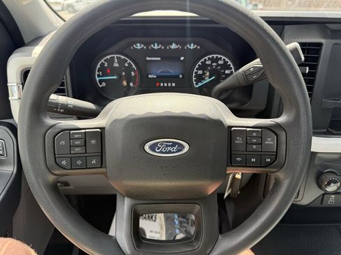 Used 2023 Ford F450 XL w/ XL Chrome Package RWD image 2