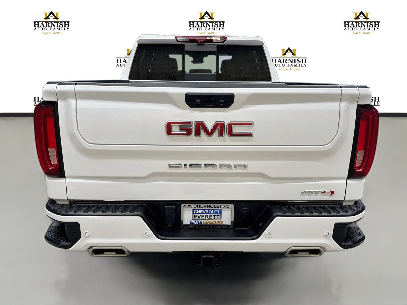 Used 2024 GMC Sierra 1500 AT4 w/ Technology Package AWD/4WD image 6