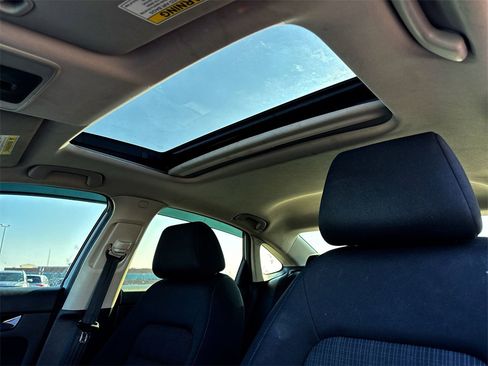 Used 2022 Honda Civic EX image 21