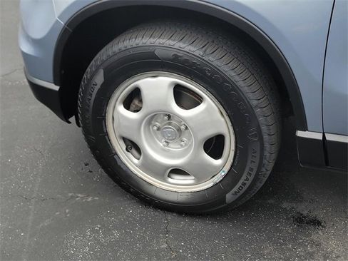 Used 2010 Honda CR-V LX image 5