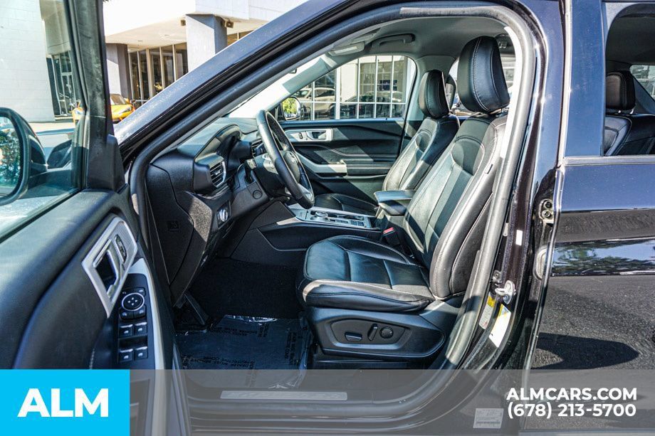 Used 2021 Ford Explorer Limited w/ Equipment Group 301A RWD image 18