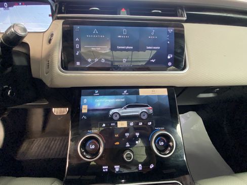 Used 2021 Land Rover Range Rover Velar R-Dynamic S AWD/4WD image 27