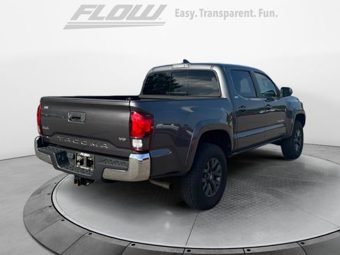 Used 2022 Toyota Tacoma SR5 AWD/4WD image 7