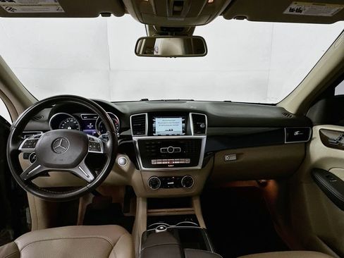 Used 2014 Mercedes-Benz ML 350 2WD image 3