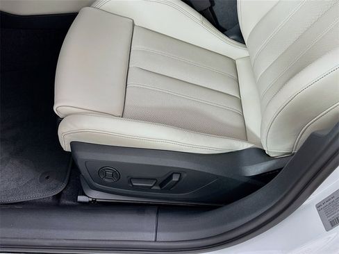 New 2025 Audi A5 2.0T Prestige image 9