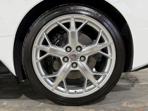 Used 2024 Chevrolet Corvette Stingray Premium Cpe w/ Stealth Interior Trim Package RWD image 11