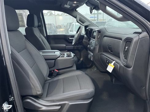 New 2025 Chevrolet Silverado 1500 Custom image 27