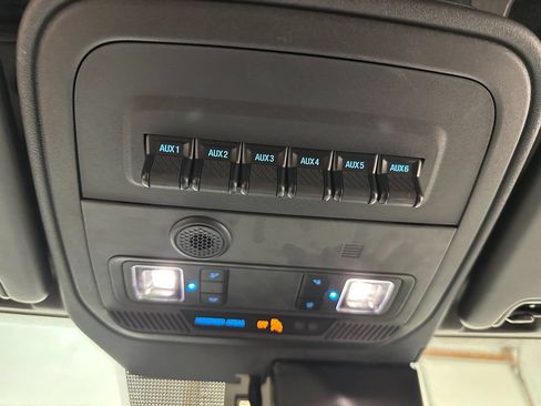 Used 2022 Ford Bronco Black Diamond w/ Sasquatch Package AWD/4WD image 46