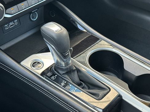 Used 2023 Nissan Altima 2.5 SV image 24