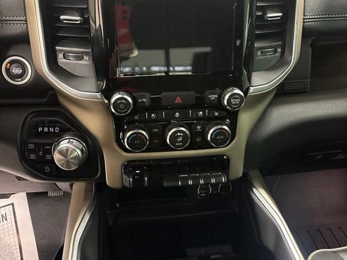 Used 2020 RAM 1500 Laramie AWD/4WD image 14