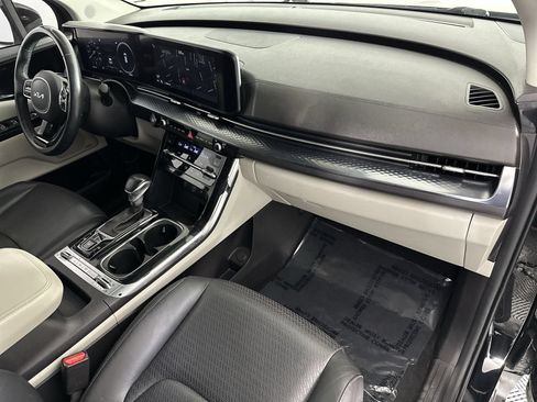 Used 2022 Kia Carnival SX Prestige FWD image 32