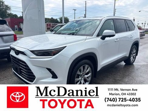 Used 2024 Toyota Grand Highlander AWD image 1