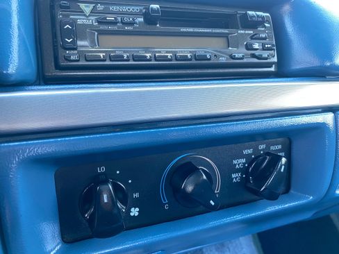 Used 1994 Ford F250 4x4 SuperCab image 17