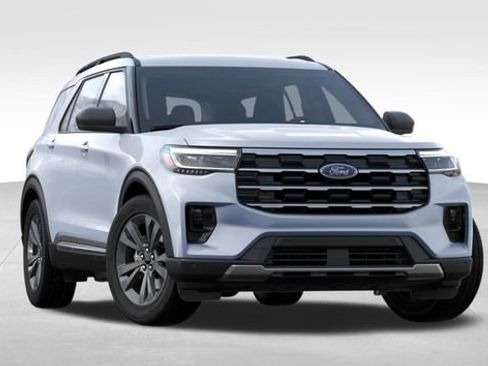 New 2025 Ford Explorer Active w/ Active Comfort Package image 4