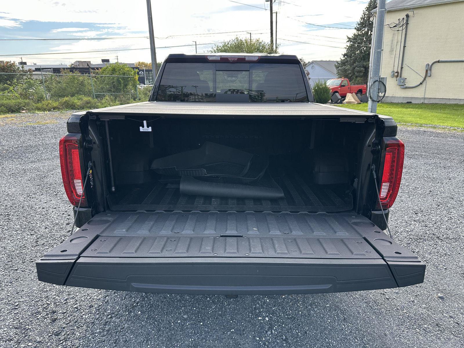 Used 2024 GMC Sierra 1500 Denali w/ Denali Reserve Package AWD/4WD image 34