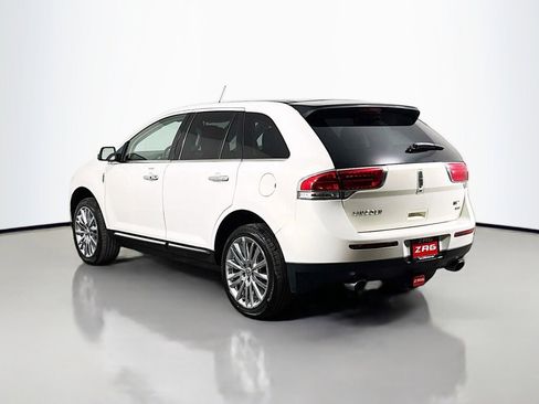 Used 2013 Lincoln MKX AWD image 3