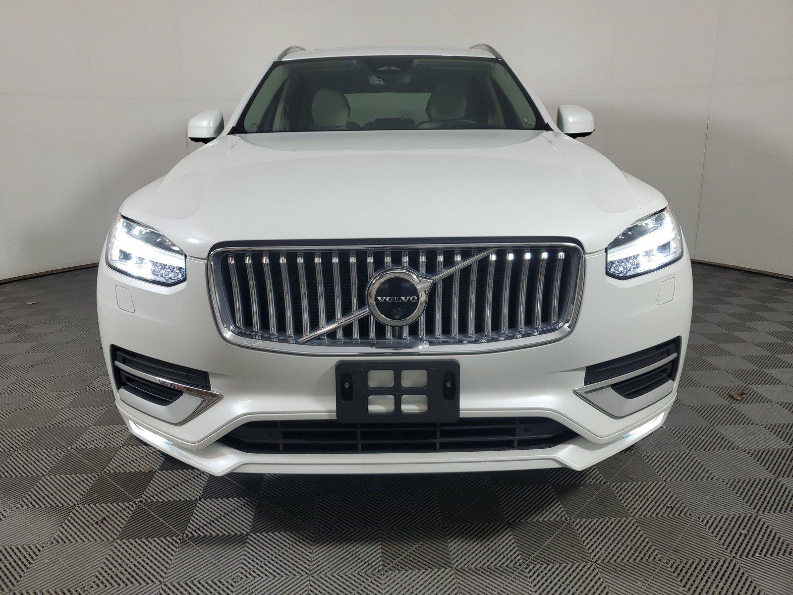 Certified 2024 Volvo XC90 B6 Ultimate w/ Protection Package Premier AWD/4WD image 2