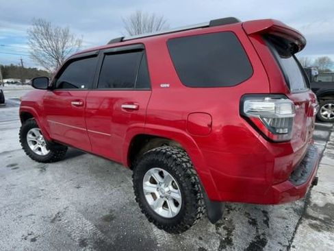Used 2019 Toyota 4Runner SR5 image 4