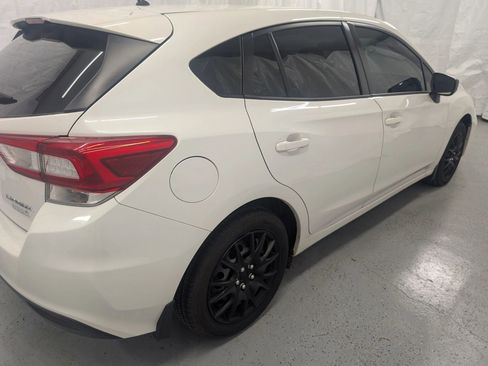 Used 2017 Subaru Impreza 2.0i image 8