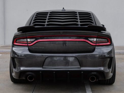 Used 2022 Dodge Charger R/T w/ Blacktop Package image 5