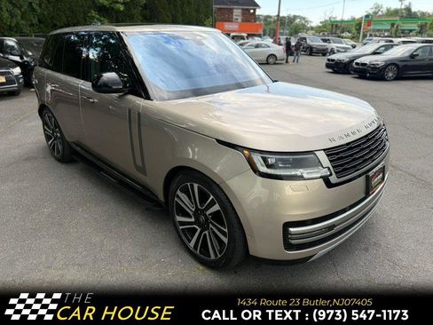Used 2023 Land Rover Range Rover SE AWD/4WD image 12