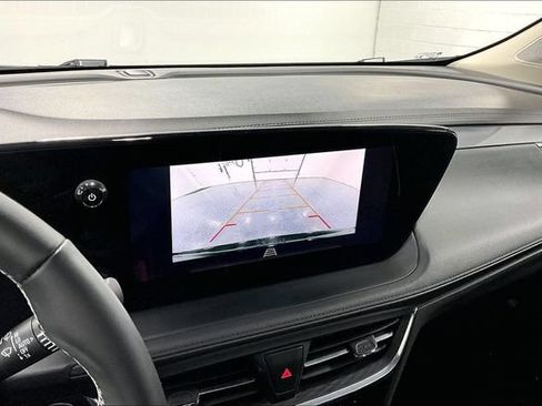 Used 2025 Buick Encore GX Avenir w/ Avenir Convenience Package AWD/4WD image 14